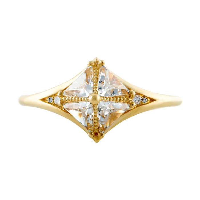ARTEMER Rings Detailed Star Engagement Ring with Triangle Diamonds