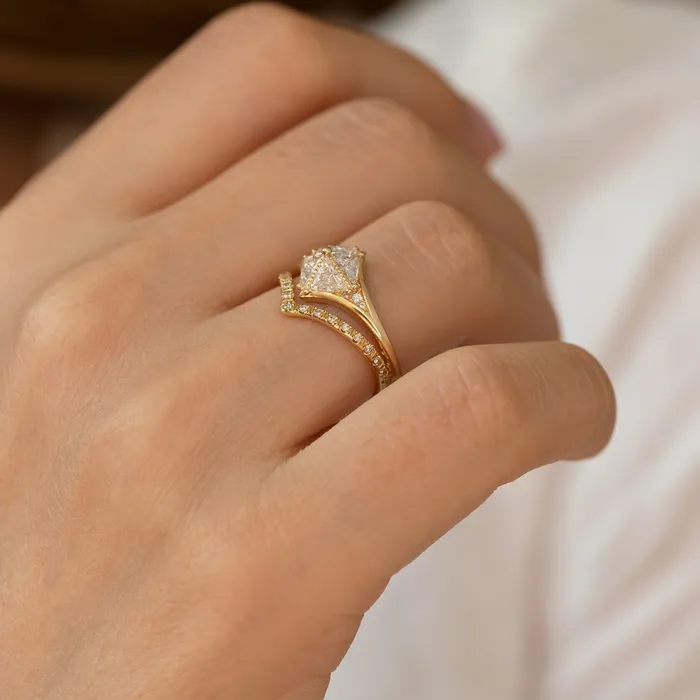 ARTEMER Rings Detailed Star Engagement Ring with Triangle Diamonds