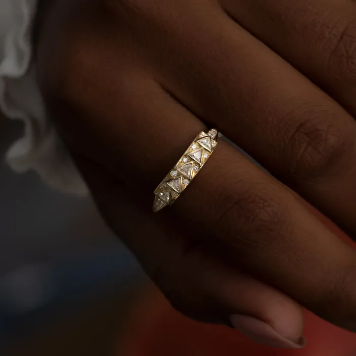 Geometric Bar Ring with Triangle Cut Diamonds in 18k Solid Gold ARTEMER Rings