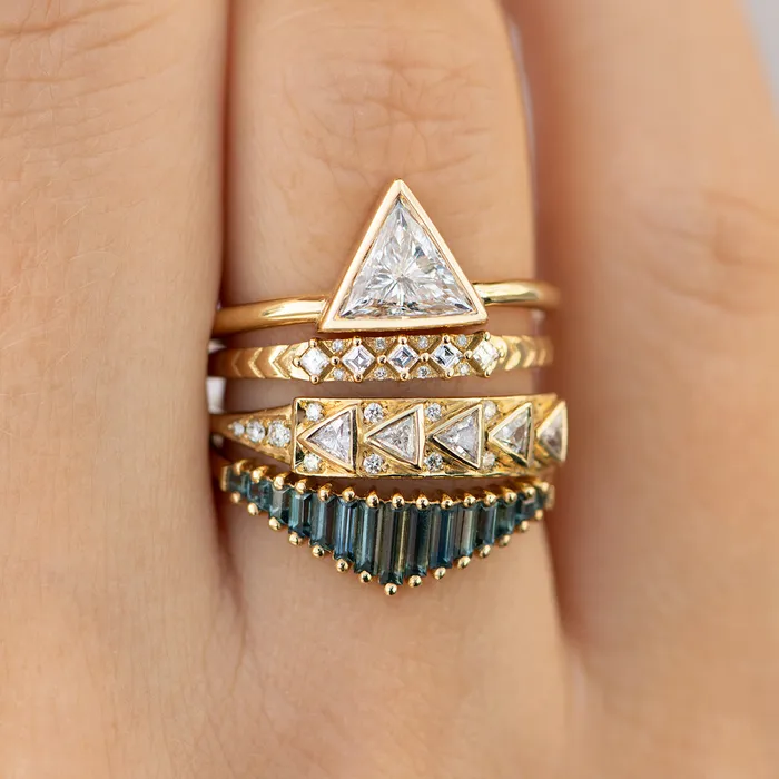 Geometric Bar Ring with Triangle Cut Diamonds in 18k Solid Gold ARTEMER Rings