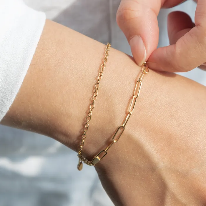 Suetables 10K Gold Large Paperclip Bracelet Bracelets