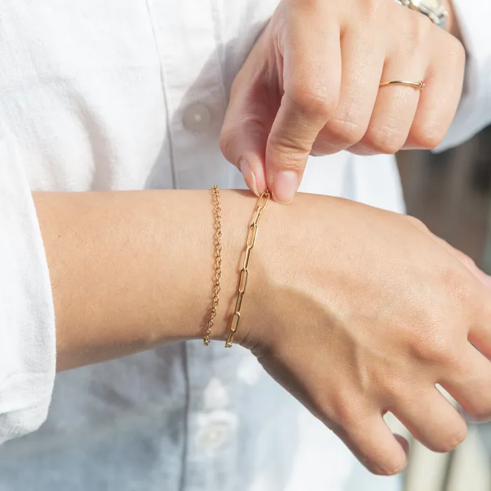 Suetables 10K Gold Large Paperclip Bracelet Bracelets